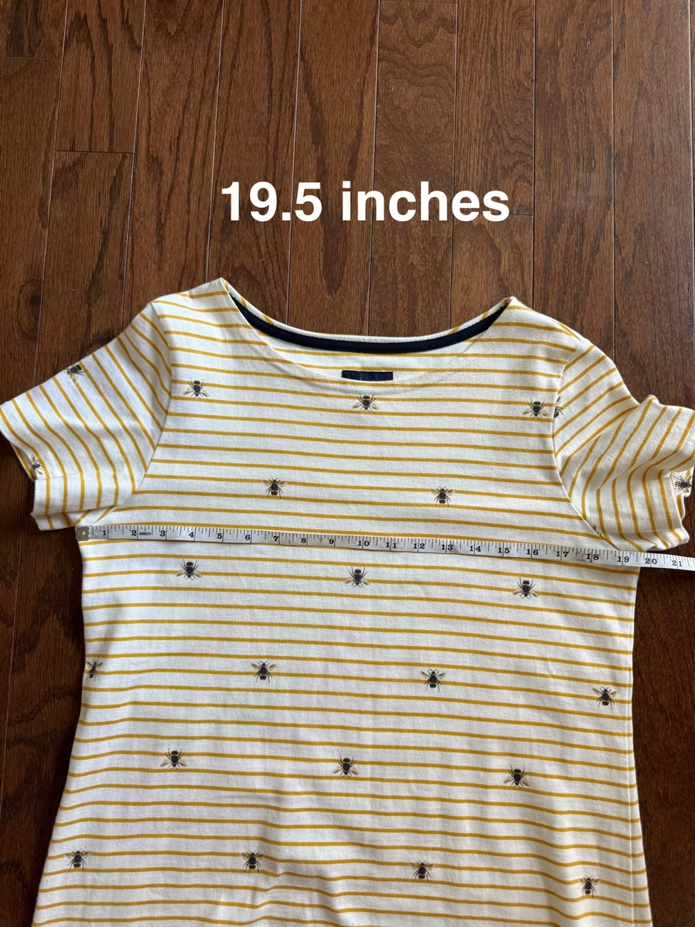 Joules Yellow & White Striped Short-Sleeve Dress with Bee Embroidery size 12 🐝 - Picture 5 of 9